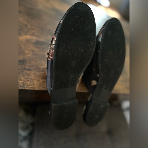 Paprika Loafers/Mules Asian Inspired Motif - Picture 6 of 6